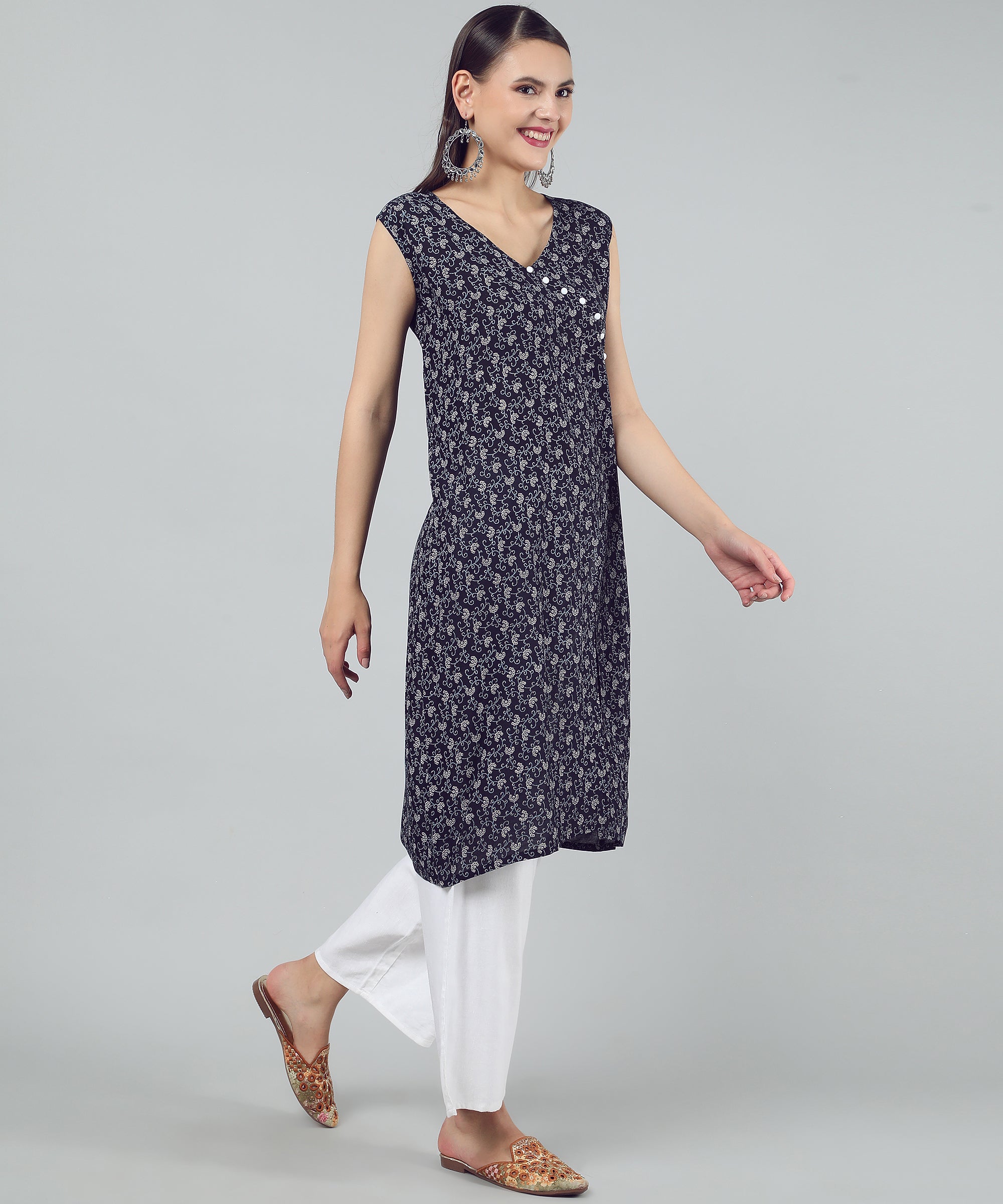 Buy NRVA Stylish Sleeveless Rayon Kurti with Printed Design S Online at  Best Prices in India - JioMart.